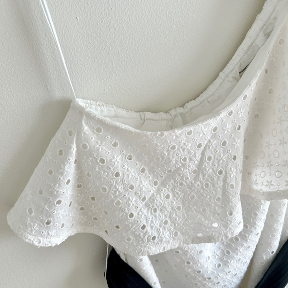 Madewell One-Shoulder White Lace Ruffle Dress with Black Silk Belt Size XS - Picture 3 of 11